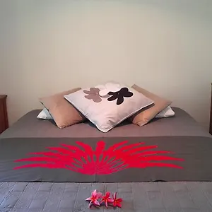 https://moorea-villa-kahaia.frenchpolynesia-hotels.com